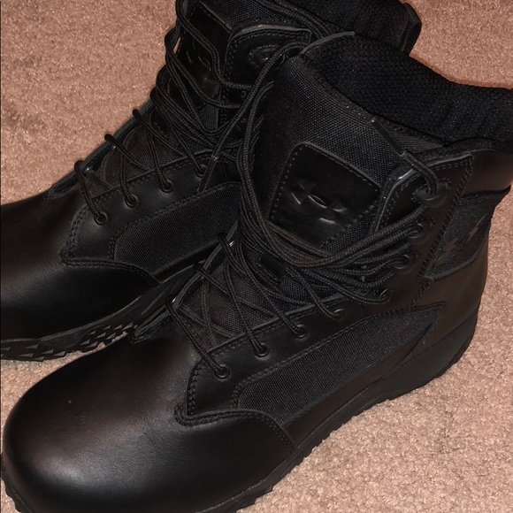 lightweight work boots black